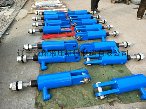 電(diàn)渣爐用升(shēng)降油缸
